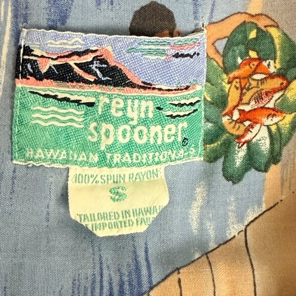 Reyn Spooner Hawaiian Traditions Men Rayon Shirt Small Hula Island Scene Vintage - Picture 3 of 10